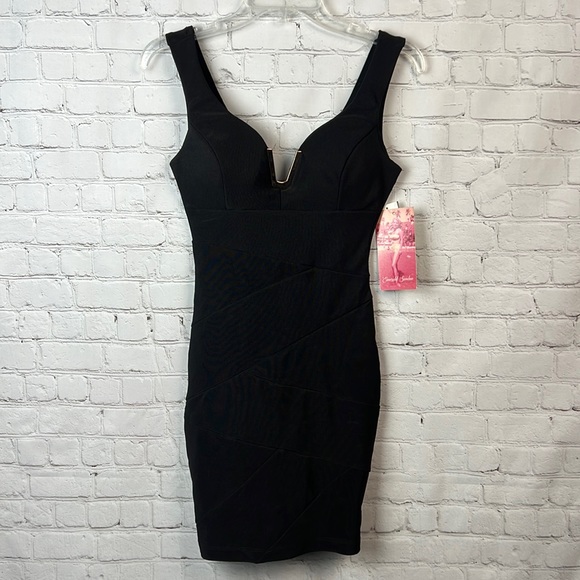 Emerald Sundae Black With Gold V Body-con Dress Juniors Size XS Homecoming Prom - Picture 2 of 6